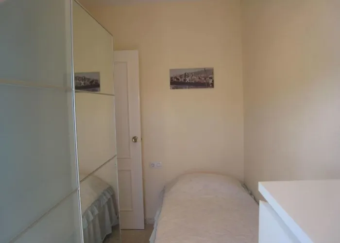 Beautiful Townhouse Internet Air Con 5 Guests