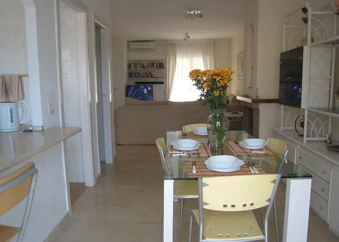 Beautiful Townhouse Internet Air Con 5 Guests Casa de Férias *