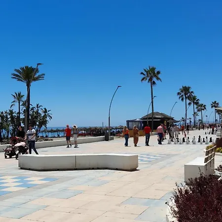 Casa de Férias Beautiful Townhouse Internet Air Con 5 Guests